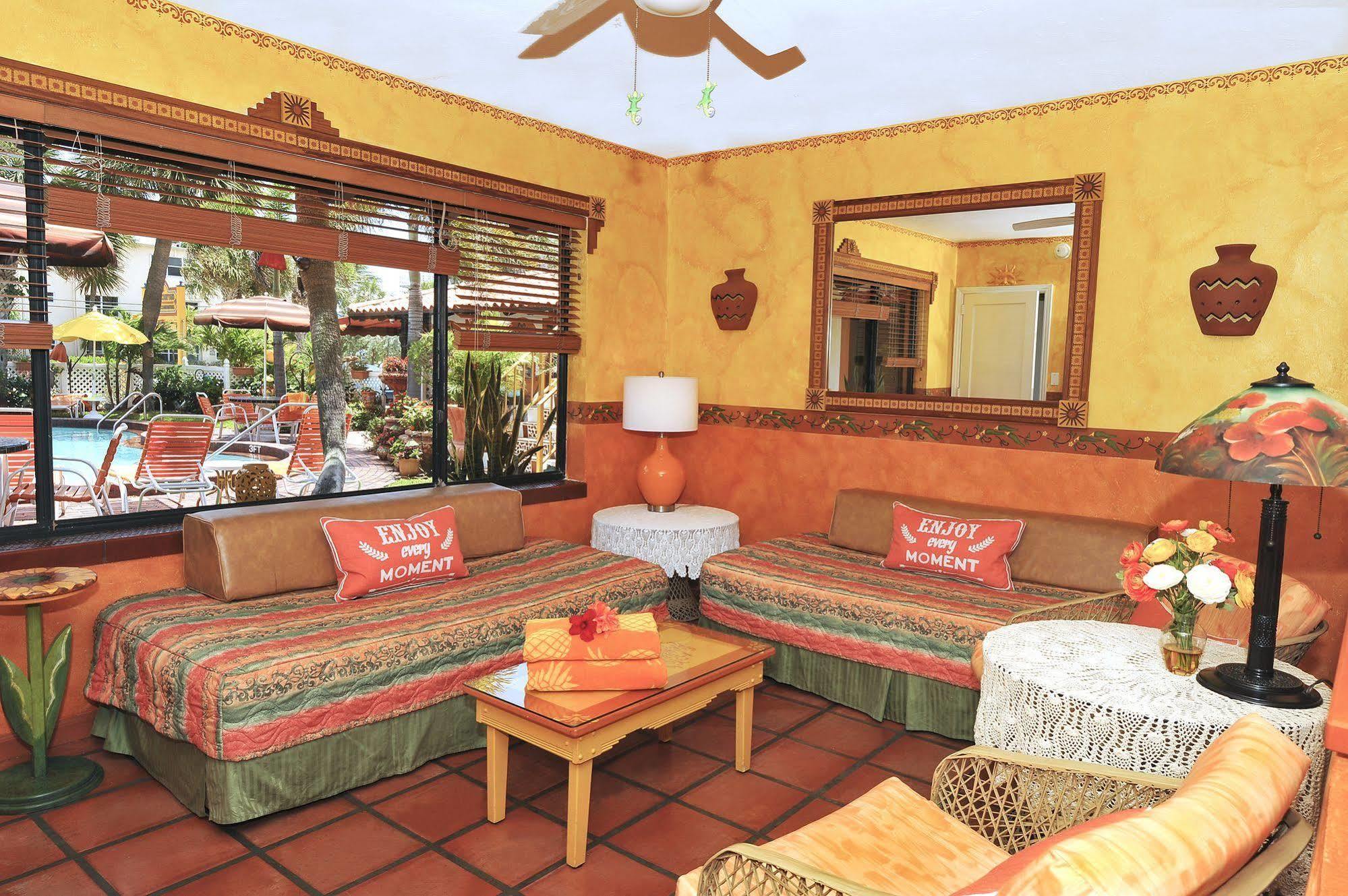 Hotel Blue Seas Courtyard à Lauderdale-by-the-Sea Extérieur photo