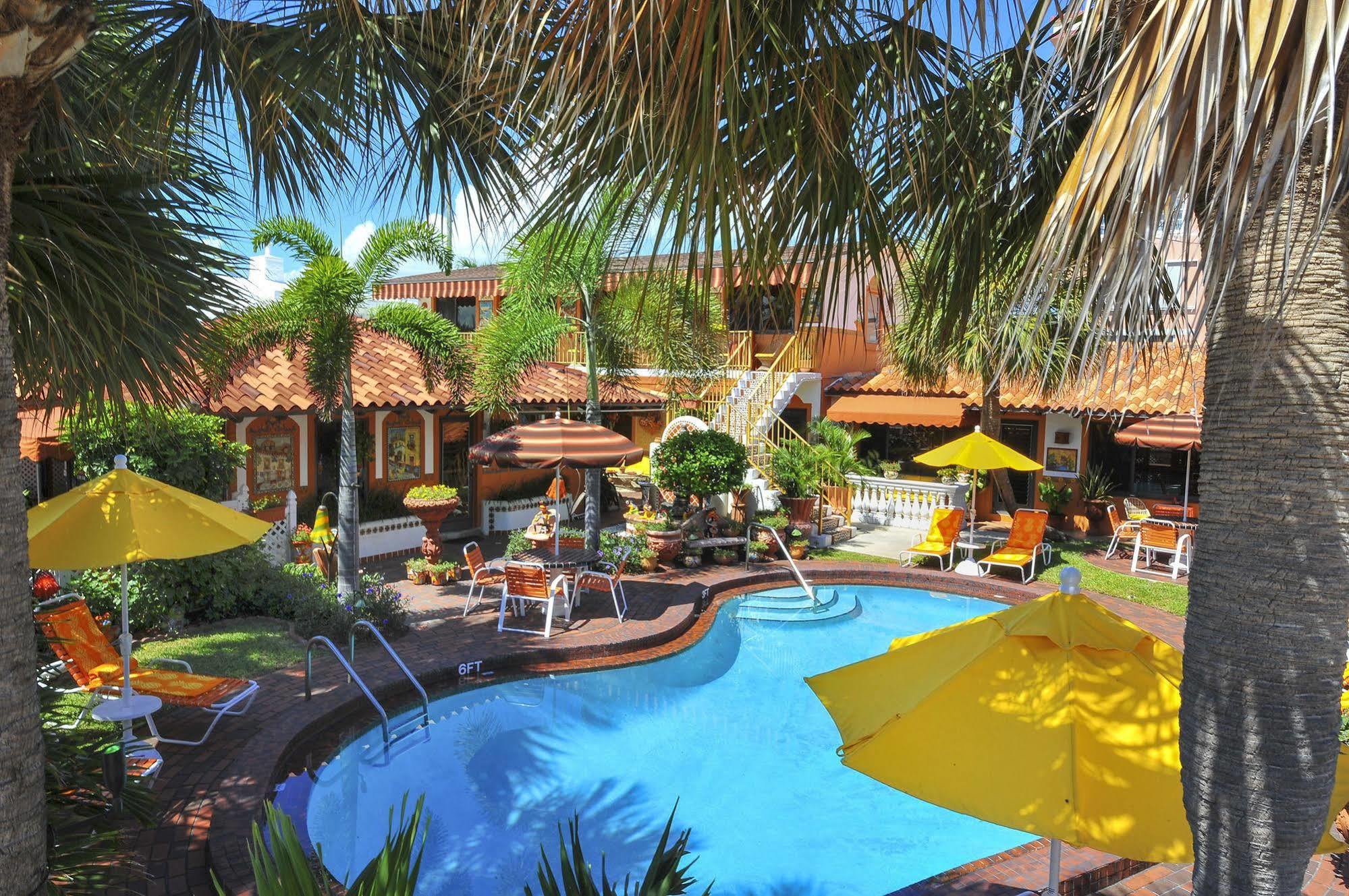 Hotel Blue Seas Courtyard à Lauderdale-by-the-Sea Extérieur photo