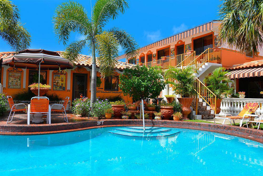 Hotel Blue Seas Courtyard à Lauderdale-by-the-Sea Extérieur photo